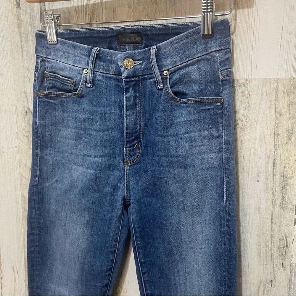 Mother High Waisted Looker Ankle Fray Jeans-Not Rough Enough Medium Wash size 24 - Picture 6 of 16